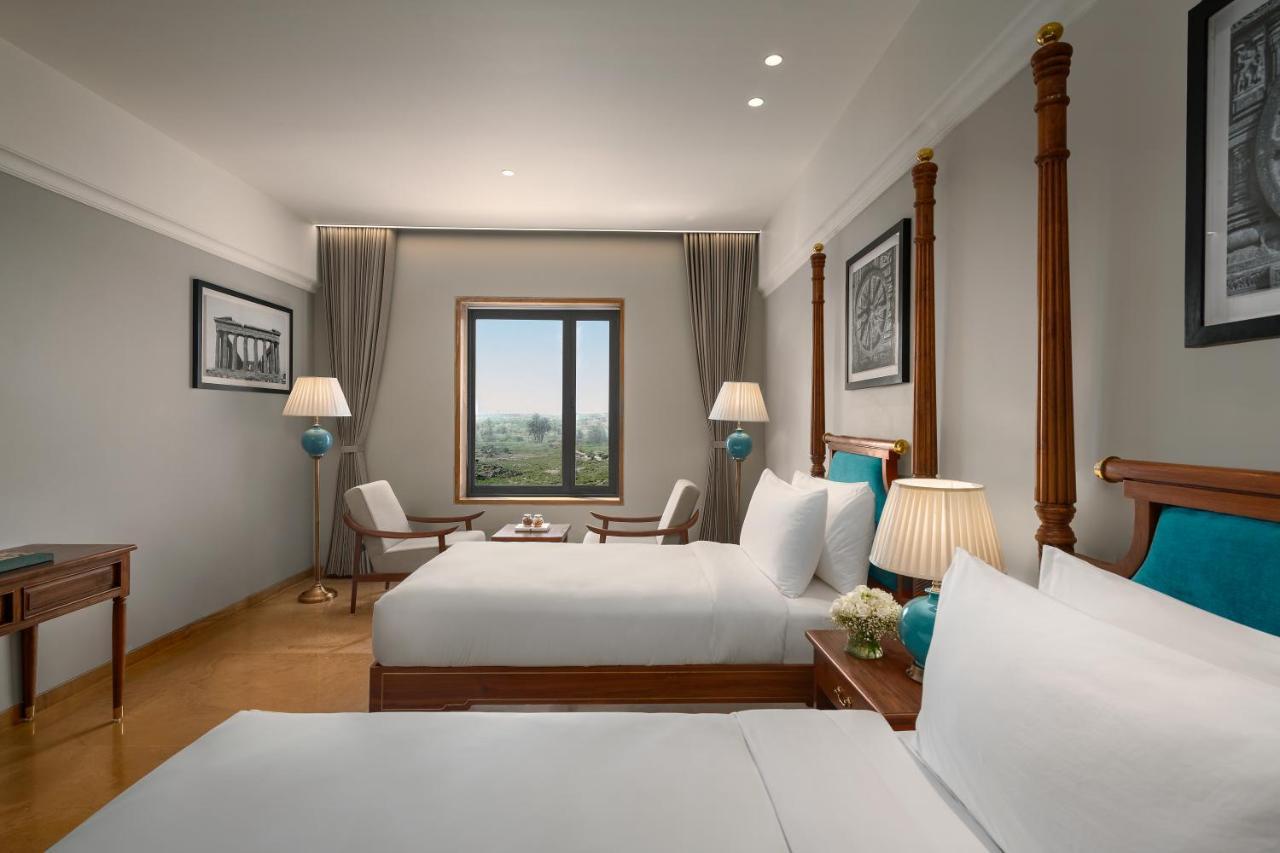 Time Square Resort & Spa Bhuj Exteriör bild