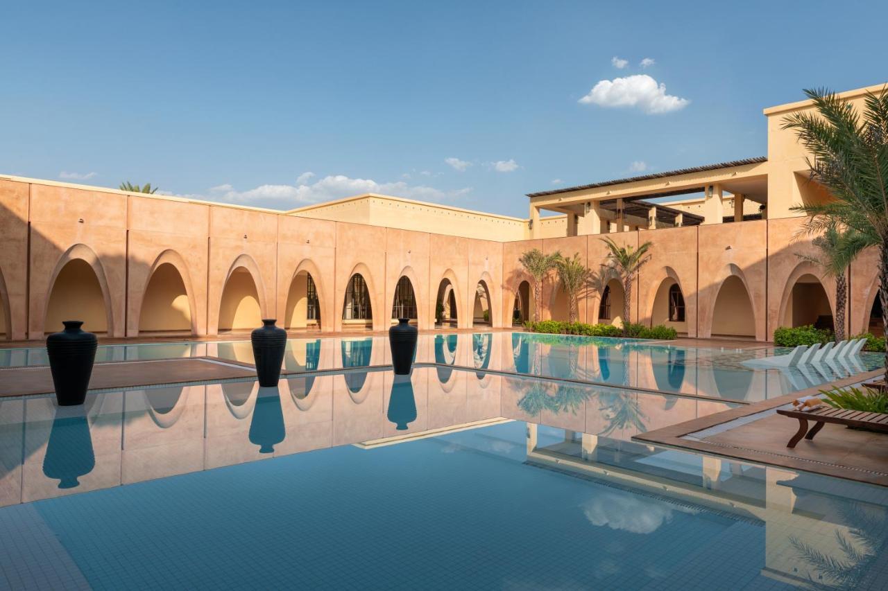 Time Square Resort & Spa Bhuj Exteriör bild
