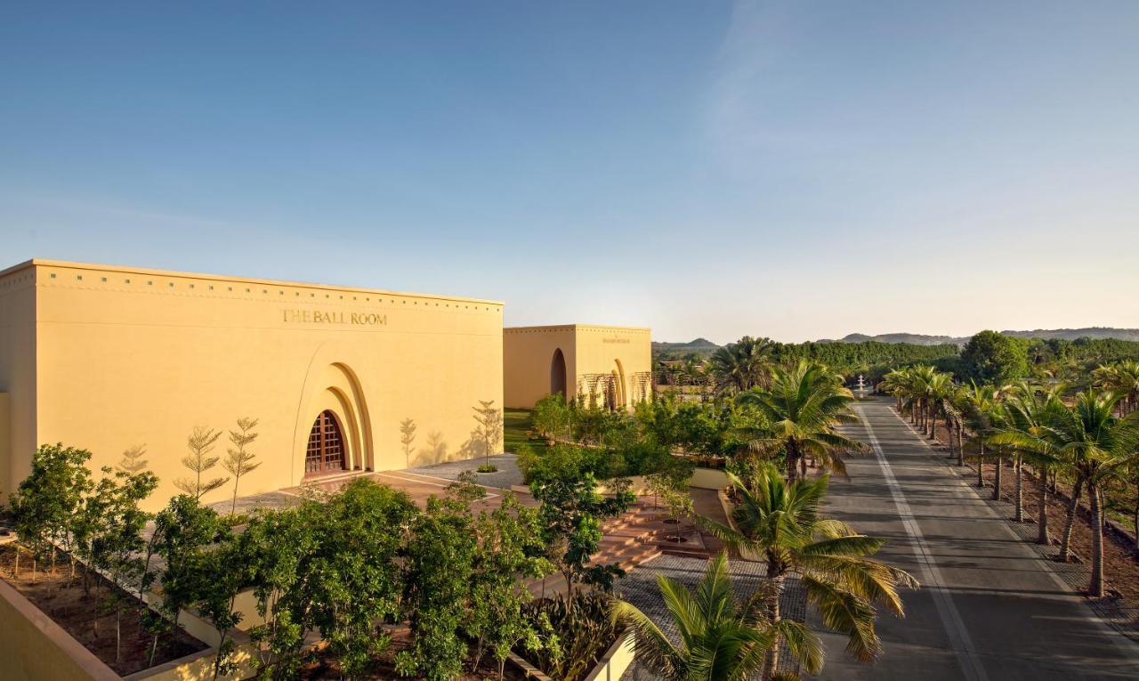 Time Square Resort & Spa Bhuj Exteriör bild