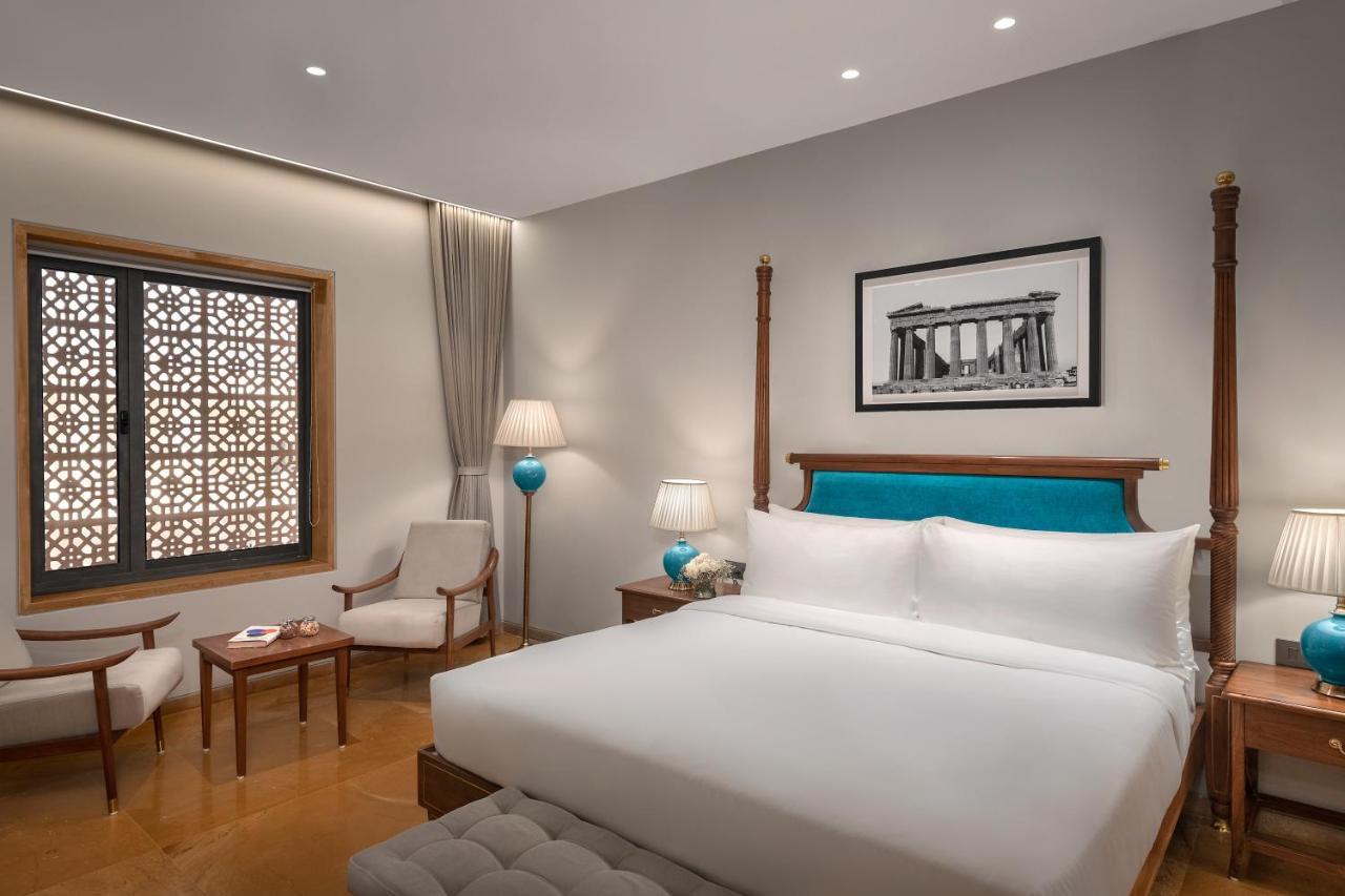 Time Square Resort & Spa Bhuj Exteriör bild