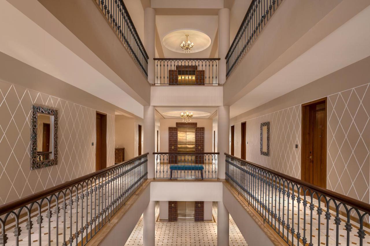 Time Square Resort & Spa Bhuj Exteriör bild