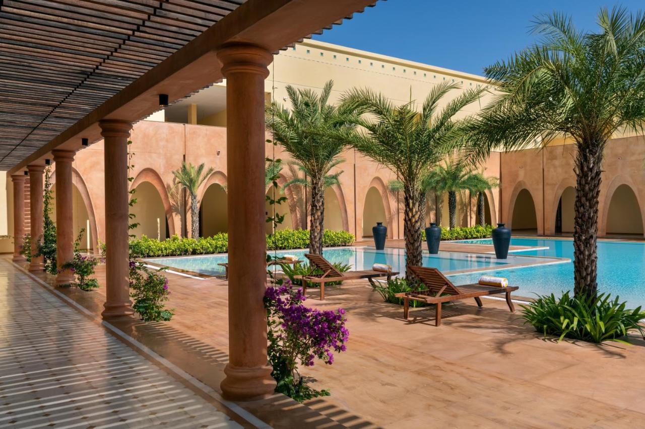 Time Square Resort & Spa Bhuj Exteriör bild