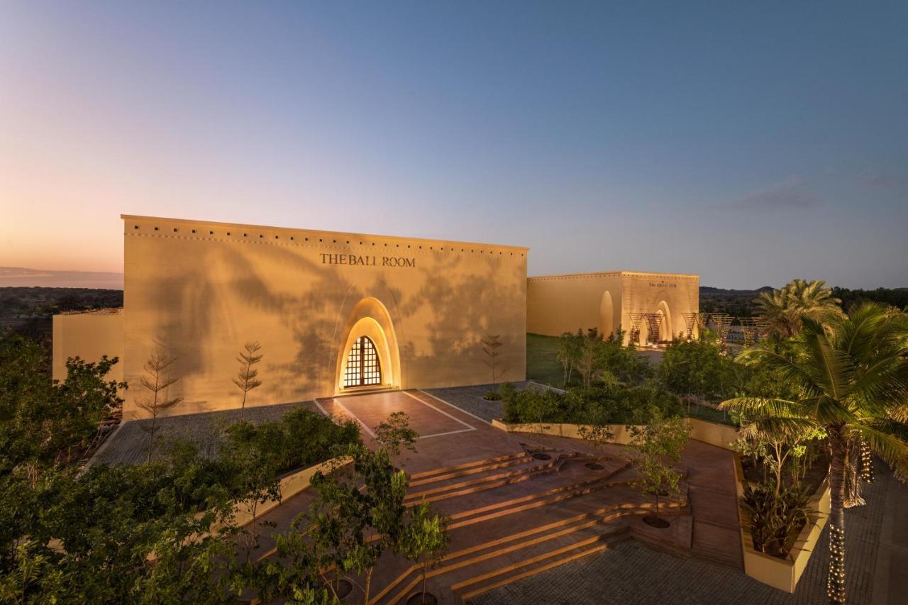 Time Square Resort & Spa Bhuj Exteriör bild