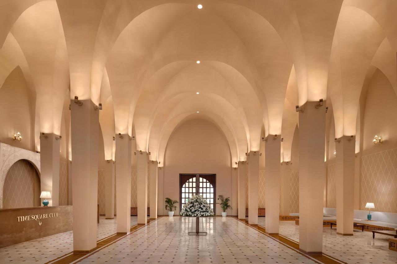 Time Square Resort & Spa Bhuj Exteriör bild