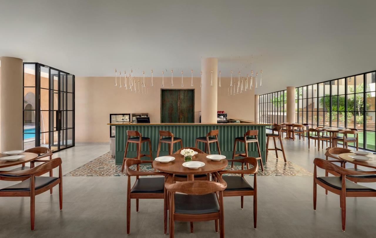Time Square Resort & Spa Bhuj Exteriör bild