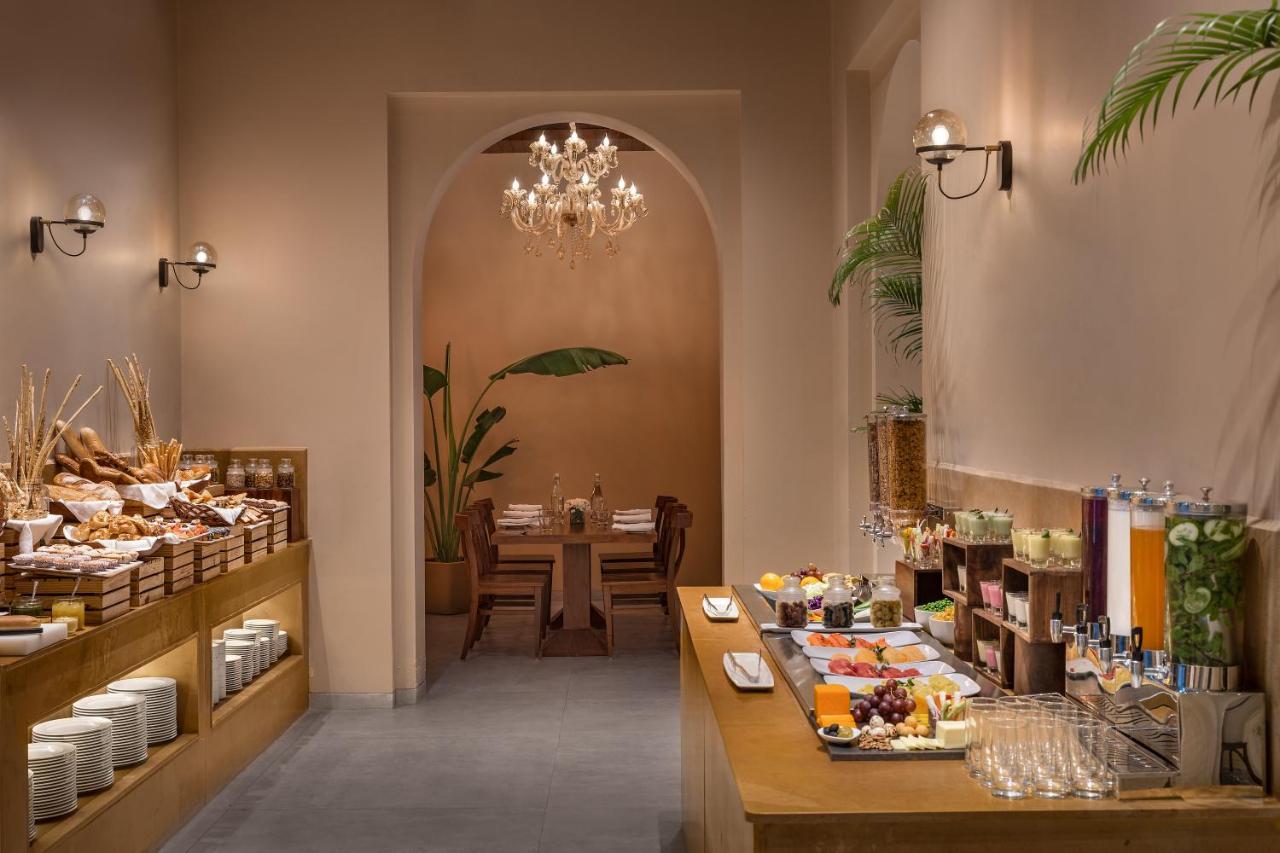 Time Square Resort & Spa Bhuj Exteriör bild