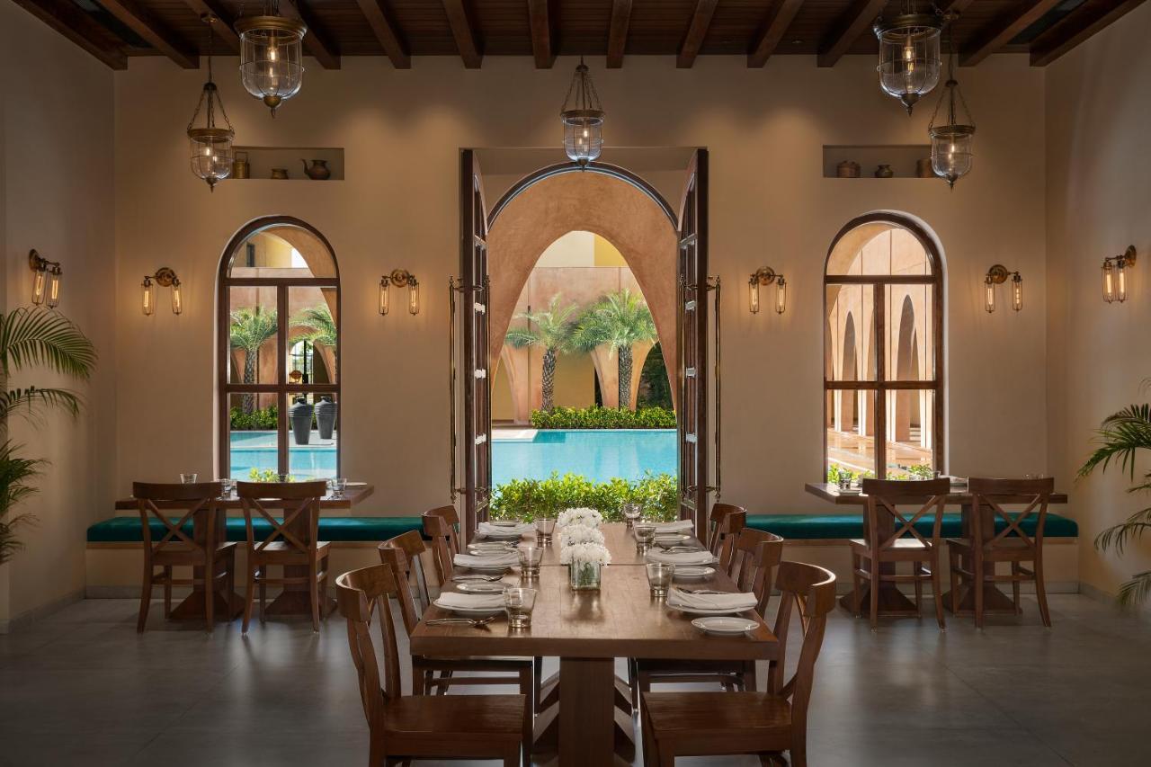 Time Square Resort & Spa Bhuj Exteriör bild