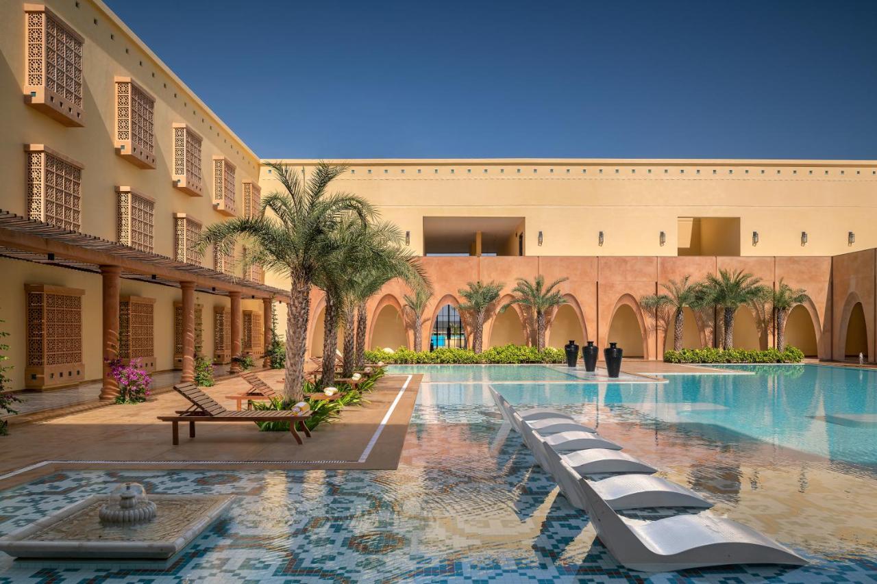 Time Square Resort & Spa Bhuj Exteriör bild